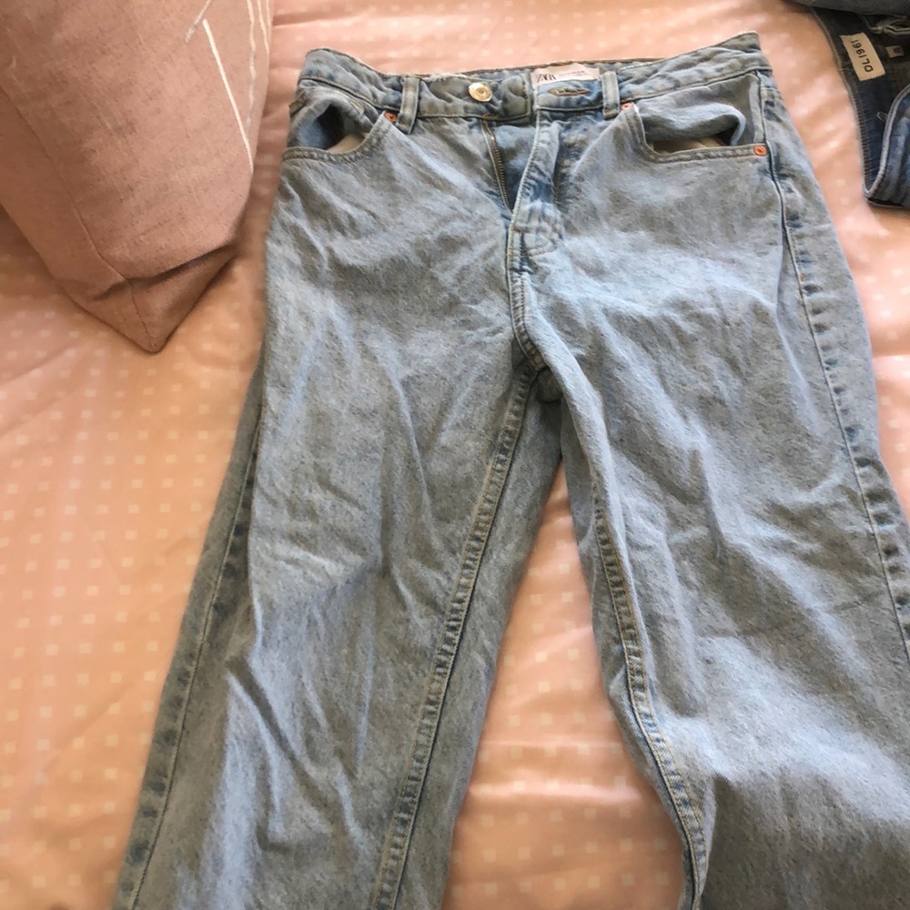 Zara mom high waisted light wash